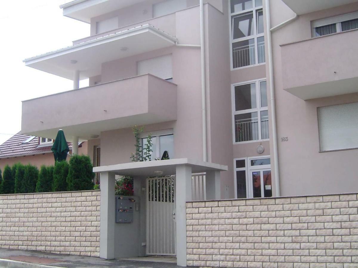 Apartmani Almica Zagreb Exteriör bild